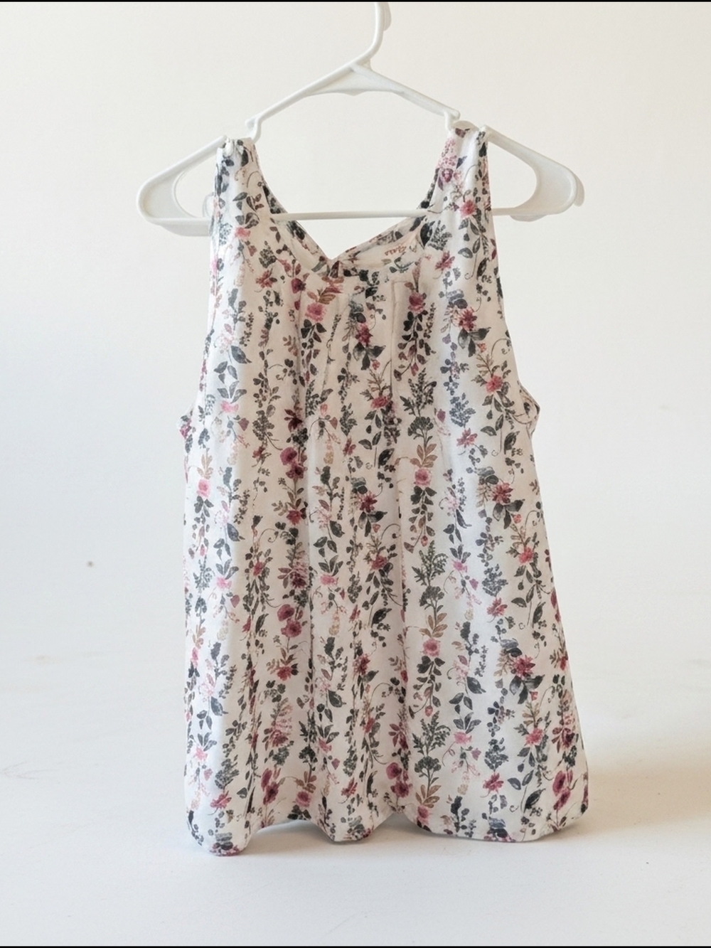 Pinky Floral V-Neck Camisole in Cream and Pink- Large